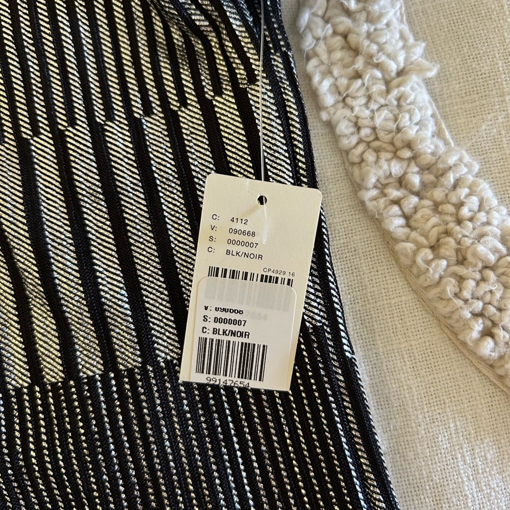 Pilcro Top - Picture 5 of 5
